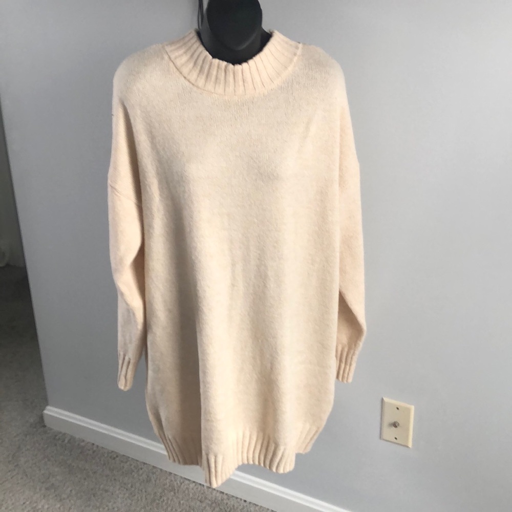 Abound mock neck top.Size L.